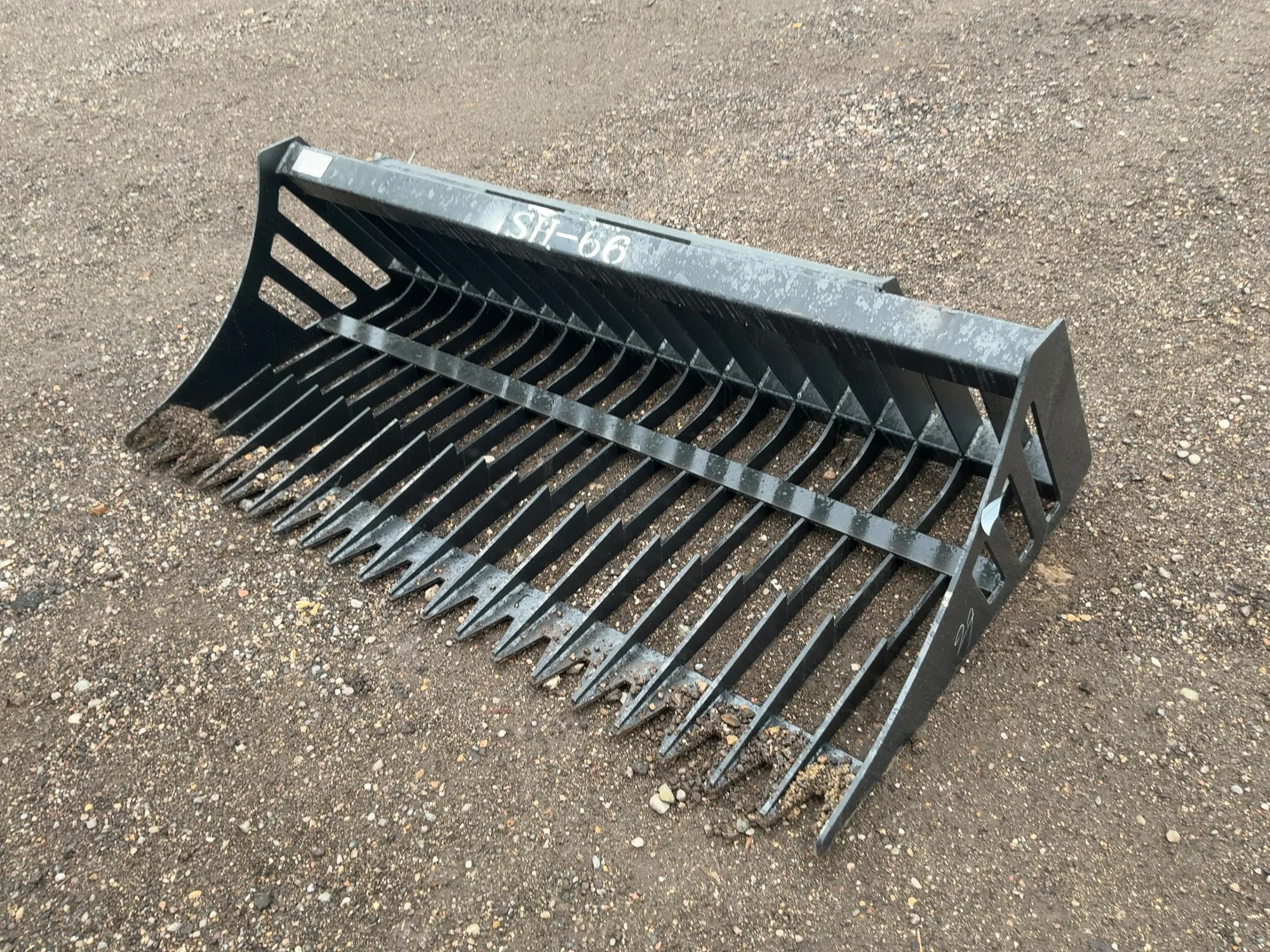 Used _UNKNOWN_ _UNKNOWN_ Rock Buckets Michigan US | Miedema Asset Management Group #1327871
