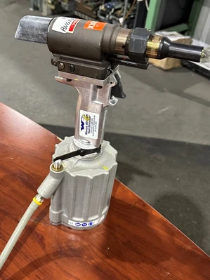 HUCK 225/245 AIRCRAFT PNEUMATIC RIVETER