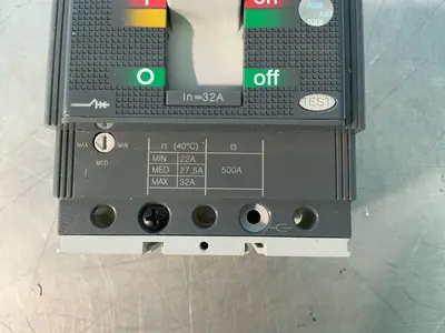 Used ABB TMAX T2L 160 Circuit Breakers Ohio US | HGR 24 #1455438