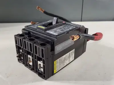USED SQUARE D HLL36040