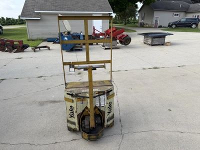 Used _UNKNOWN_ _UNKNOWN_ Electric Pallet Trucks Michigan US | Miedema Asset Management Group #1287636