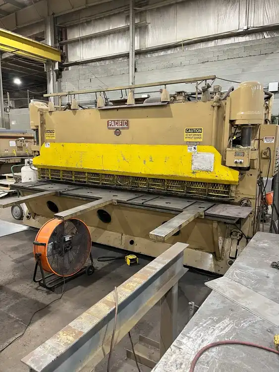 Used 1980 PACIFIC 375R12 Power Squaring Shears (Inch) Pennsylvania US | Revelation Machinery #402366
