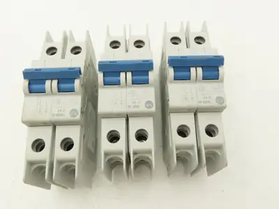 Allen Bradley 1489-M2D050 Circuit Breaker 5A 2 Pole 480 VAC Ser D Lot of 3