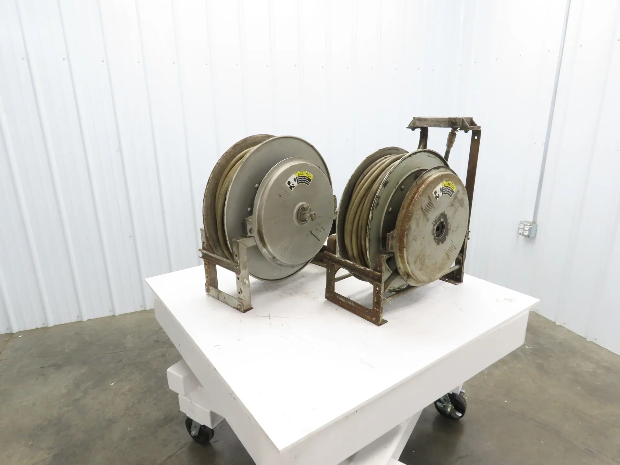 Hannay Reels 818-23-24-B-VR Retractable Industrial Water Hose Reel 1/2" Lot Of 2