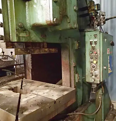 USED 1975 CLEARING 150-P-701
