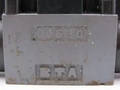 Tokyo Tokimec DG4V-3-7C-M-P7-H-7-54 Directional Control Solenoid Valve 24VDC