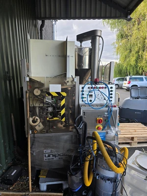 Unipac Silver 90 tube filler