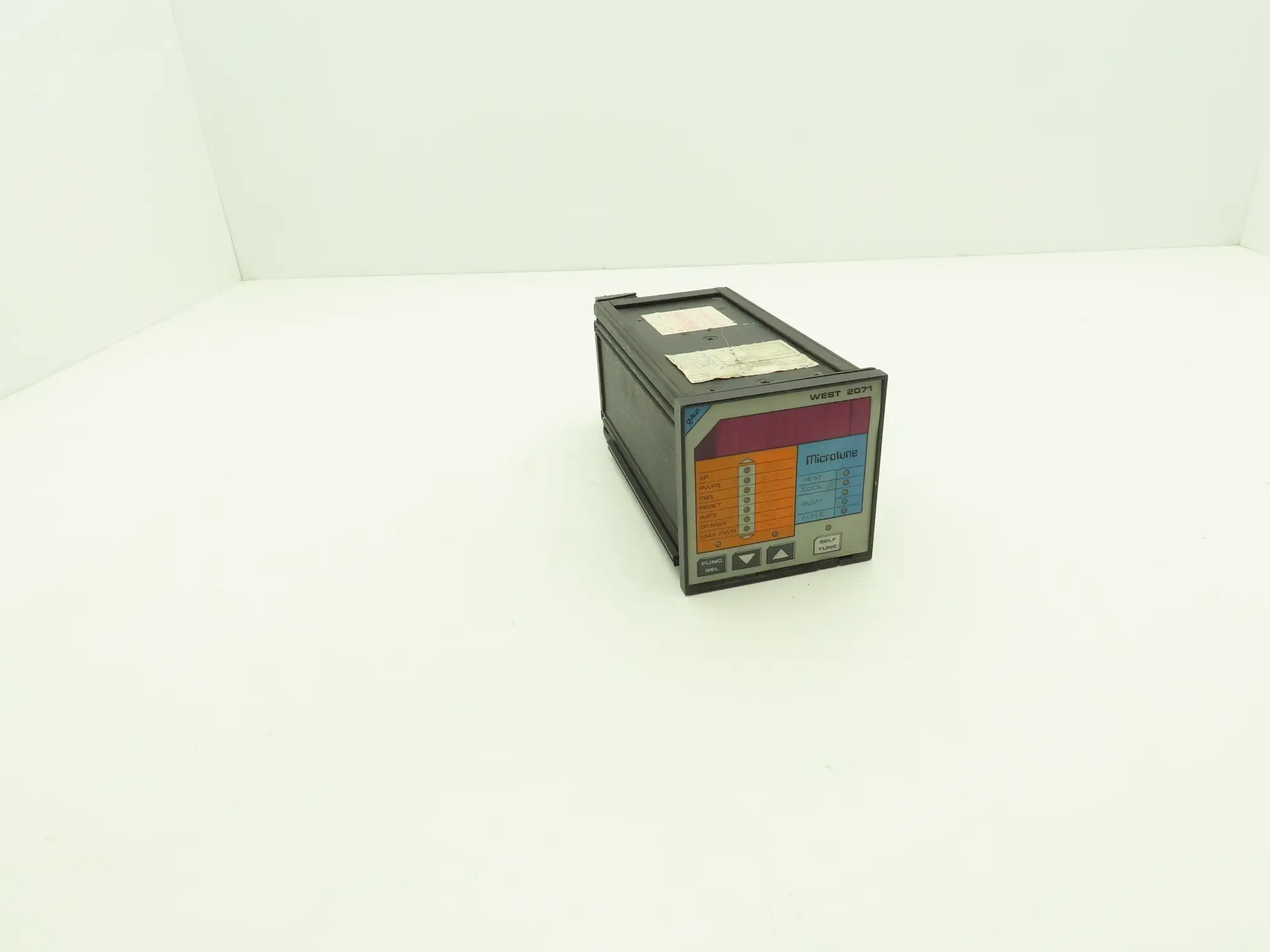 Gulton West 2071 Microtune Temperature Controller