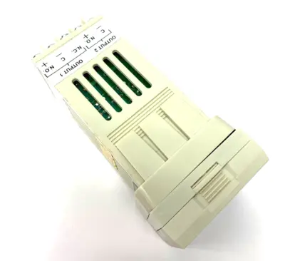 USED OMEGA TEMPERATURE CONTROLLER MODEL 0407000028