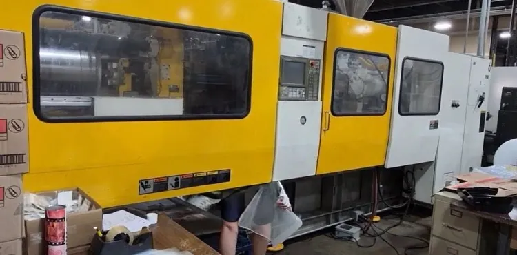 Used 2004 TOSHIBA ISGS500WV21-27B Injection Molding Machines California US | Machinery Network #1408077