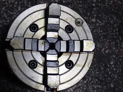 8" 4-jaw Chuck