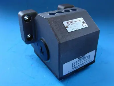 USED BALLUFF BES-516-B04-PA-12-605-11-SP01
