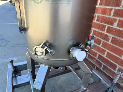 Unknown Brand 100 Liter Mixing Tank w/ Lenze 3 Phase Motor, Impeller