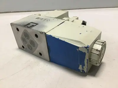 Used VICKERS DG4V32AMP2T7P1050 Valves/Fittings Michigan US | Ideal Machinery #1285125