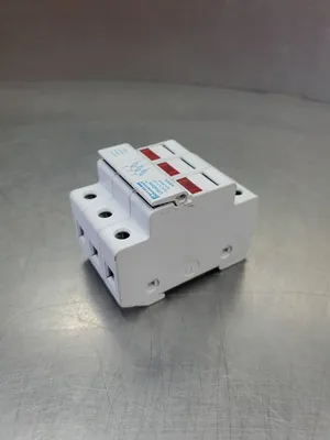 Ferraz Shawmut USM3I Y219073 Fuse Holder w/3-A60Q20-2 Fuses. 4D-30