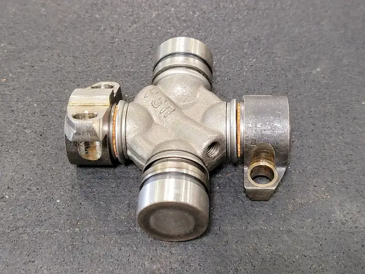 Used CATERPILLAR 0673626 Parts British Columbia CA | Lenmark #271541