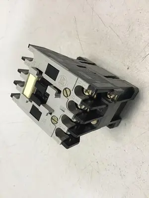 USED ALLEN BRADLEY 100-A09ND3 SER B