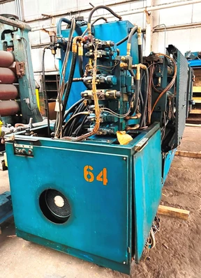 400T/2500CC Maplan Injection Press, Item # 1935