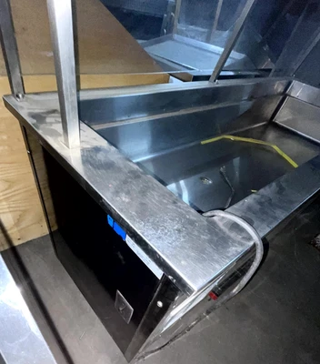 72-0449 Vollrath 2FA Self Contained Mobile Island Cooler