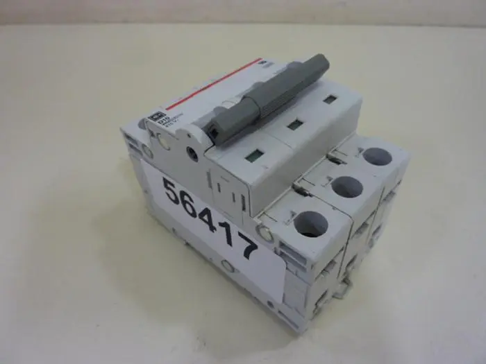 Used CUTLER HAMMER WMS3D10 Circuit Breakers Michigan US | Ideal Machinery #570405