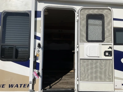 Used 2007 MAKO 29 FRBW Campers, Caravans, Motorhomes Michigan US | Miedema Asset Management Group #1437549