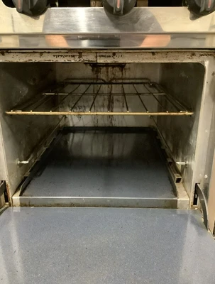 152-0226 Southbend X448EE-2GL 4-Burner Natural Gas Oven/Griddle/Stove