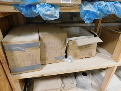 Used _UNKNOWN_ _UNKNOWN_ Sinks Florida US | Thompson Auctioneers #1312051