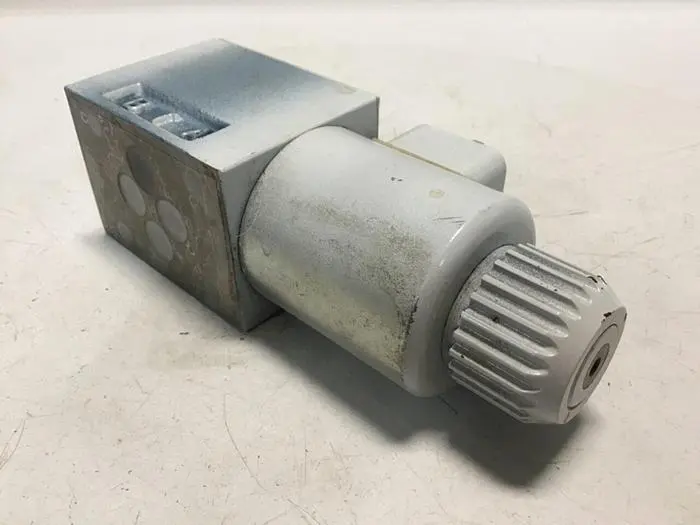 Used BOSCH 9810231454 Valves/Fittings Michigan US | Ideal Machinery #583475