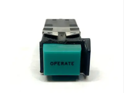 USED HONEYWELL CONTROL GREEN OPERATE PUSHBUTTON SWITCH