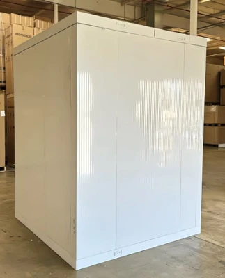 171-0065 6’ x 6’ Walk In Cooler Box with Floor