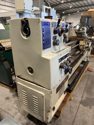 1995 YCI SUPERMAX LG-1868 Engine Lathes | GMT (4)