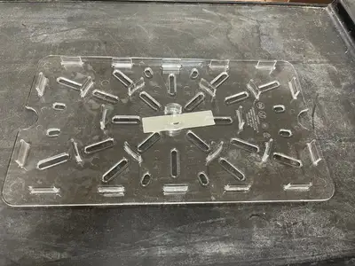 New | in-Stock Cambro New Cambro 1218DSCW135 Camwear 14" x 8" Clear Plastic Food Box Drain Tray Food, Restaurant, & Bakery Parts & Accessories Illinois US | Falcon Restaurant Supply #1376297