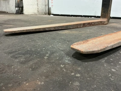 Used CASCADE EA001 Pallet Forks Ohio US | Equipment Recovery Corp. #1331817