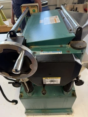 Used 2022 GRIZZLY GO454Z Woodworking Planers Texas US | MachineryMax #1518826