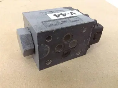 USED YUKEN DCG-01-2B3-Y-4008
