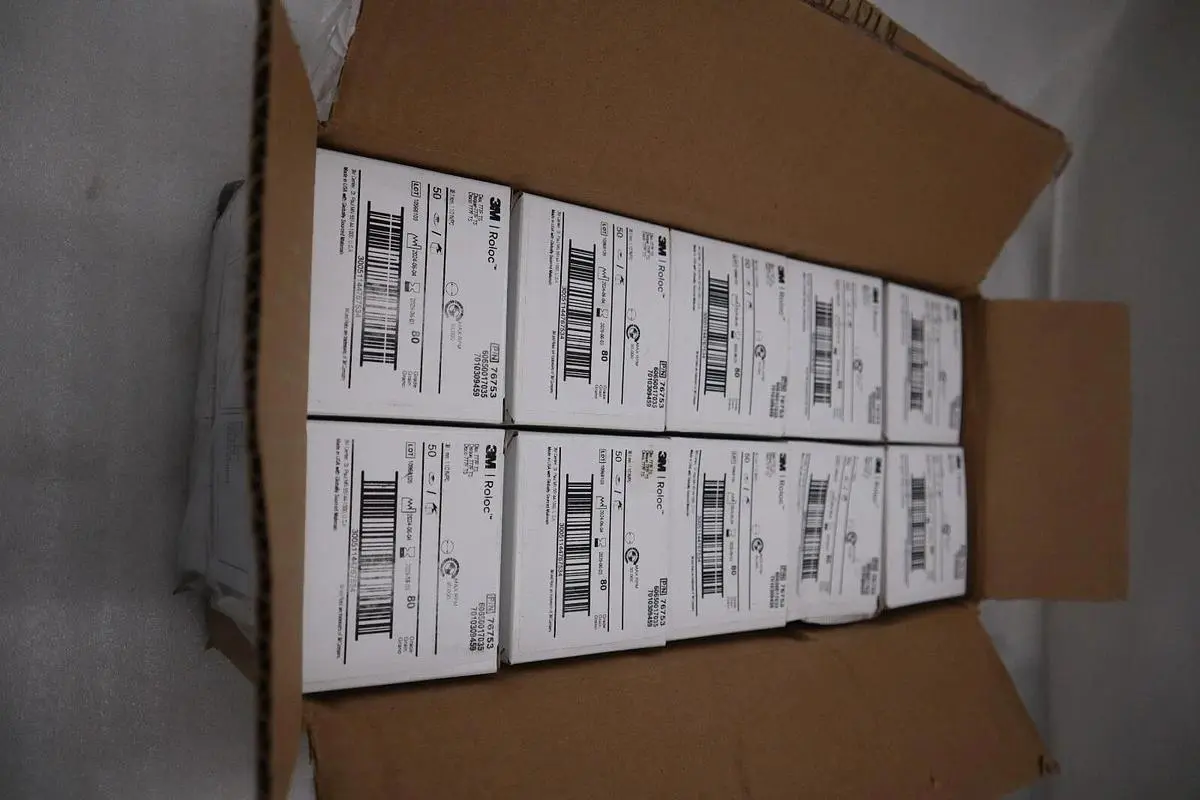 76753 3M ROLOC Grinding / Sanding Wheels (Lot of 500) STOCK H41