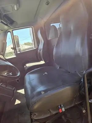 USED 2020 INTERNATIONAL DURASTAR 4300