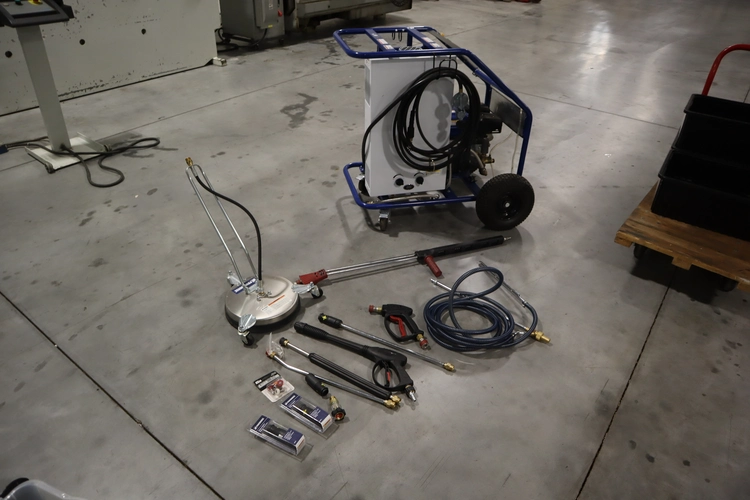 Used GENERIC GENERIC Tool Carts Minnesota US | Machinesused.com #1404072