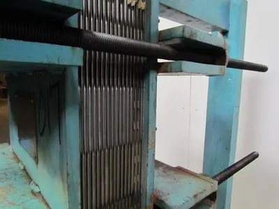 AVP Crepaco SR6GL-T Industrial Thermal32 Plate Heat Exchanger 4" Flanged Ports