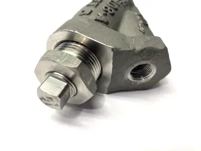 USED PAGET Y-STRAINER VALVE 1/2" & 2X 1/8" PORTS 316 600PSI