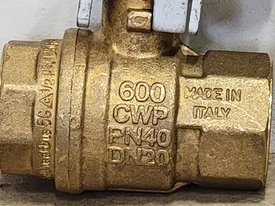 USED RUB INC. CW617N