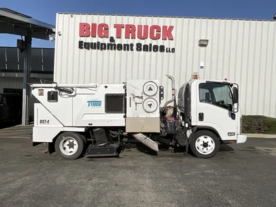 Used 2014 ISUZU NPR Street Sweeper California US | Big Truck & Equipment #1412195