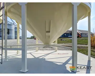 Used MERIDIAN 1410 STANDARD - 1637 BUSHELS Hopper Bottom Silos Iowa US | Keast Enterprises #1360511