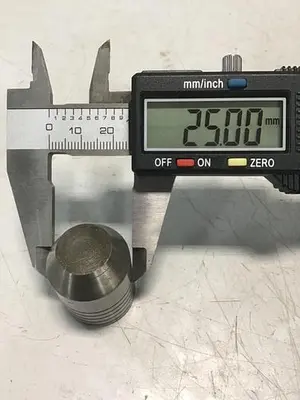 USED VICKERS 25-D20-10