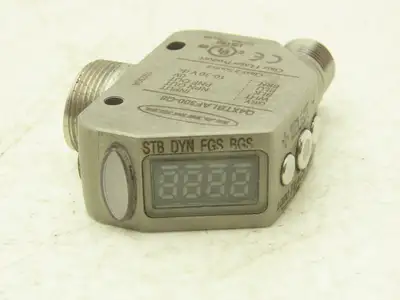Banner Q4XTBLAF300-Q8 Photoelectric Laser Proximity Sensor 10-30VDC