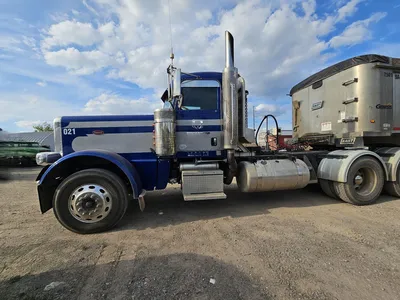 2010 PETERBILT TRUCK TRACTOR Road Tractor | Iron Listing (3)