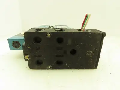 MAC 6521B-211-PM-111DA Pneumatic Double Solenoid Valve 4/2-Pos 120V w/Sub-Base