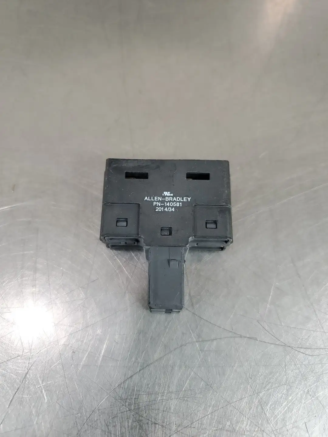 Used ALLEN BRADLEY PN-140581 Kinetix Terminal Block Terminal Blocks South Carolina US | Palmetto Automation #1160842