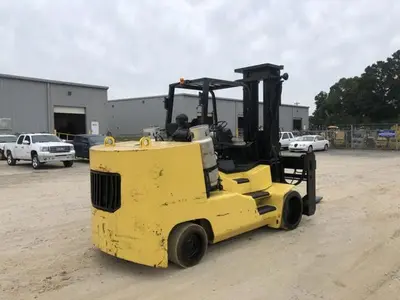 USED 2005 HOIST F400