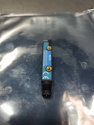 SICK IQ08-04NP0KT0S Beam Sensor. 5E-35/3